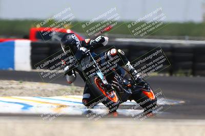media/Jun-07-2025-TrackDaz (Sat) [[4413525952]]/B Group/1220pm (Turn 1)/